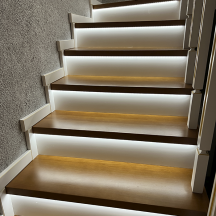 Умная подсветка лестницы